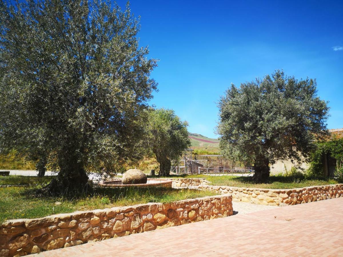 Sperone Agriturismo Villa Assoro Luaran gambar