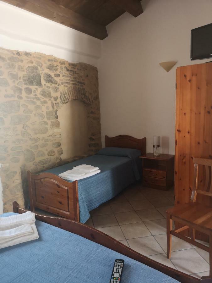 Sperone Agriturismo Villa Assoro Luaran gambar